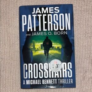 'Crosshairs' Book - Blue Cover James Patterson